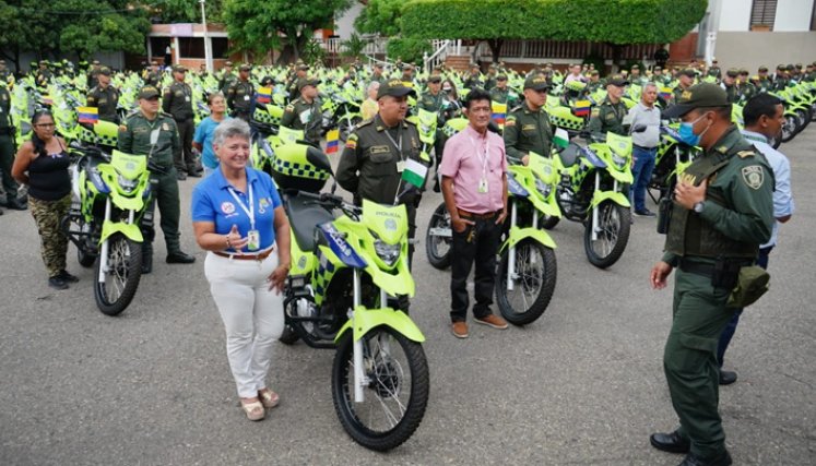  Policía de Cúcuta recibió 375 motocicletas