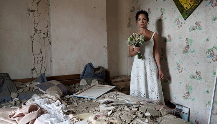 En Ucrania las bodas desafían a las bombas./Foto: AFP