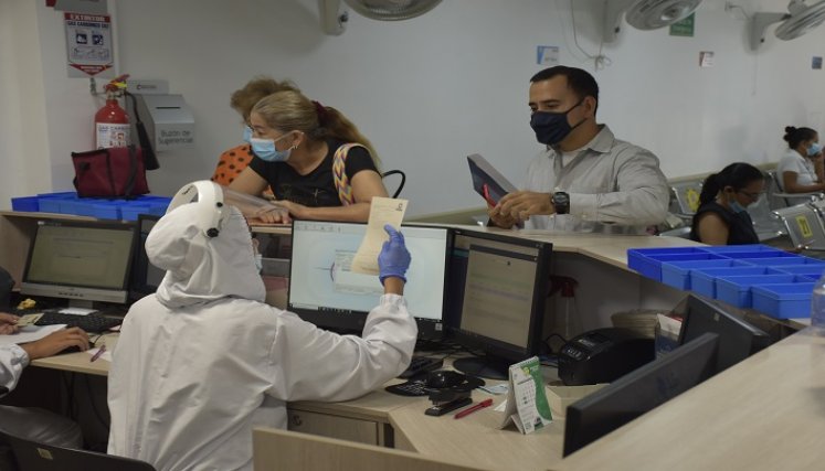 En el Centro de Análisis Inmuno-Clínico los exámenes se los toman a domicilio./Foto: cortesía