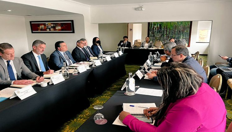 Delegados del Gobierno del presidente electo Gustavo Petro y funcionarios de la Embajada de EE.UU./Foto: Colprensa