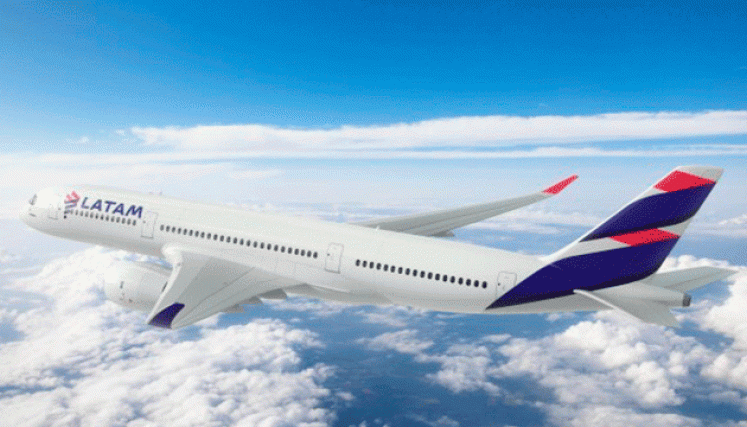 Latam Colombia se sumaría a otras aerolíneas colombianas con permisos de la autoridad civil local para volar hacia la nación vecina, como como Avianca y Wingo. / Foto: Colprensa