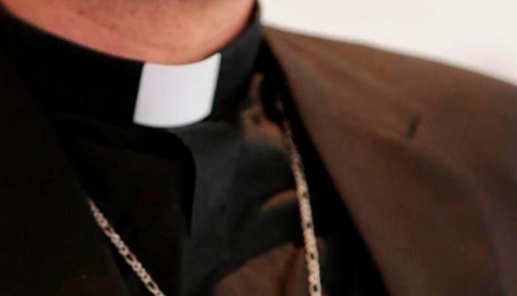 Sacerdote colombiano es condenado a 5 años de cárcel por pederastia 