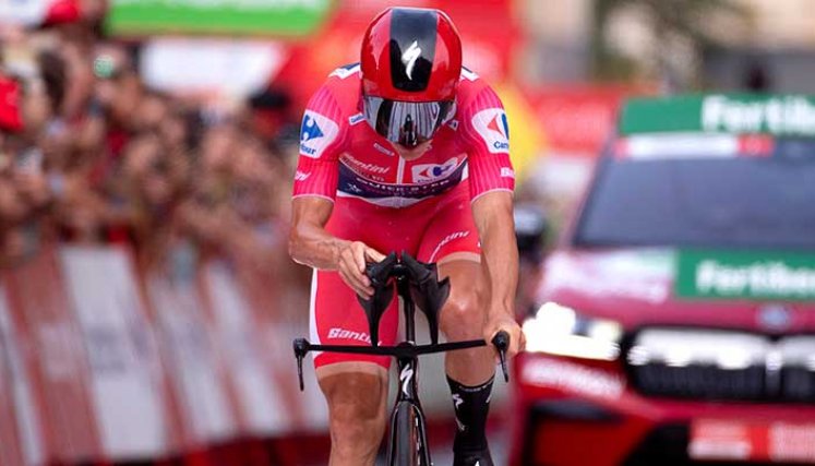 El belga Remco Evenepoel, se consolida en el liderato de la Vuelta a España 2022.
