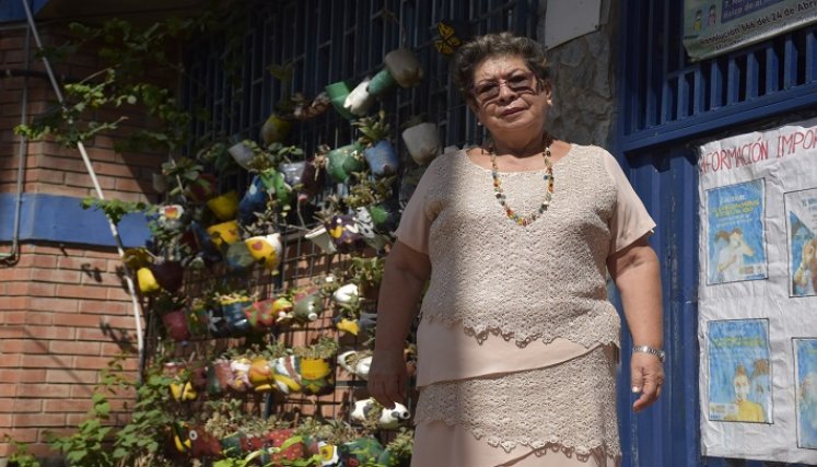 Clemencia Garnica de Barajas. Desde los 18 años está laborando en el campo educativo, destacando que fue docente universitaria durante muchos años. /Foto: Pablo Castillo / La Opinión 