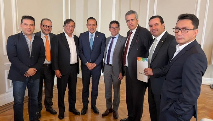 Gobernador Silvano Serrano se reunió con Petro para tratar temas de la región./Foto: cortesía