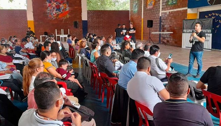 Taller de presupuesto participativo/La Opinión