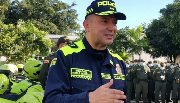 policía
