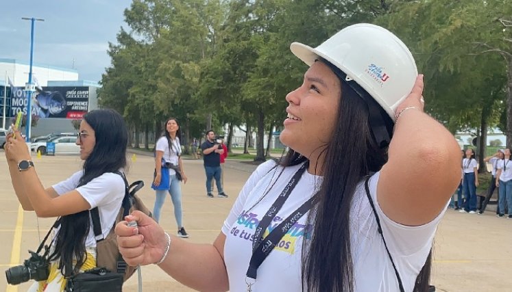 Cucuteña narra la experiencia en el Centro Espacial de la NASA