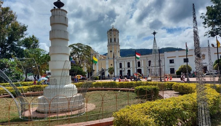 Increíble, en Ocaña aún se adeuda el alumbrado navideño del año 2011. El municipio obligado a pagar e iniciar una acción de repetición en contra del alcalde que cometió el error administrativo.