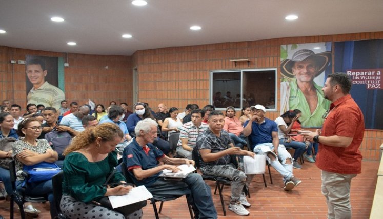 Cuatro cartillas para aprendizaje de estudiantes y cuatro para la enseñanza de formadores están disponibles en cucutacultural.info