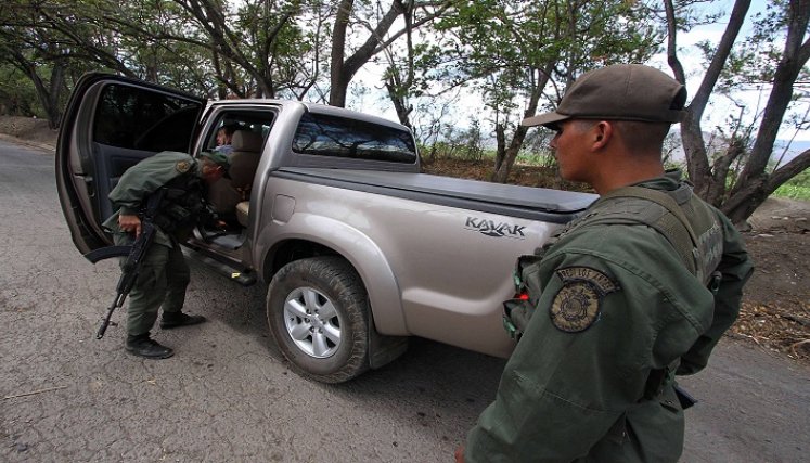Economías ilegales alimentan la corrupción en la frontera