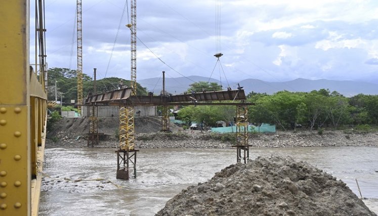 Nuevo puente sobre El Zulia ahora será para diciembre 