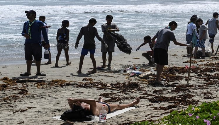 Recolección de plástico en Venezuela. / Foto: AFP