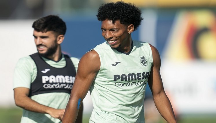 Johan Mojica fue una de las grandes novedades del fútbol colombiano en el cierre de fichajes en Europa al unirse al Villarreal.