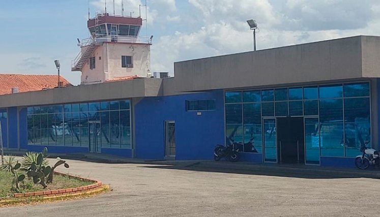 El aeropuerto de San Antonio movilizaba alrededor de 800 pasajeros diarios. / Fotos Cortesía