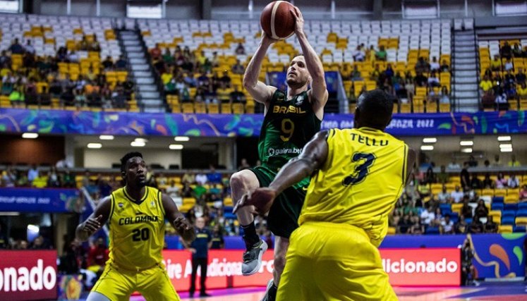  Colombia, después de vencer a Uruguay, cayó 100-60 ante la local Brasil