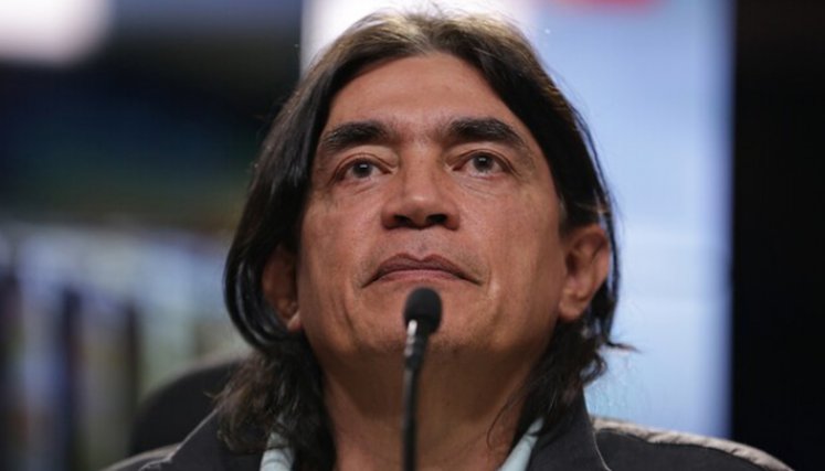 Gustavo Bolívar, del Pacto Histórico, dice que gasolina debe costar $17.000./Foto: Colprensa