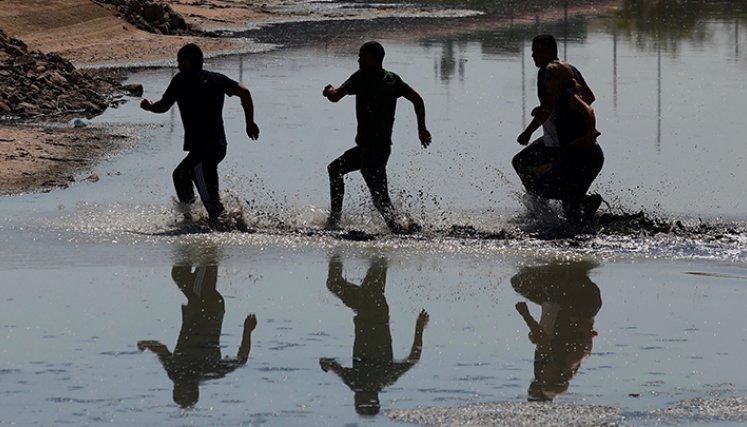 Cientos de venezolanos cruzan a EE. UU. desde México esperanzados en obtener asilo./Foto: AFP