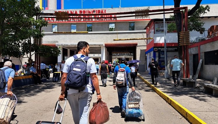 67 operaciones cambiarias se contabilizaron en primer mes de apertura de frontera entre Táchira y Norte de Santander. Foto Anggy Polanco 