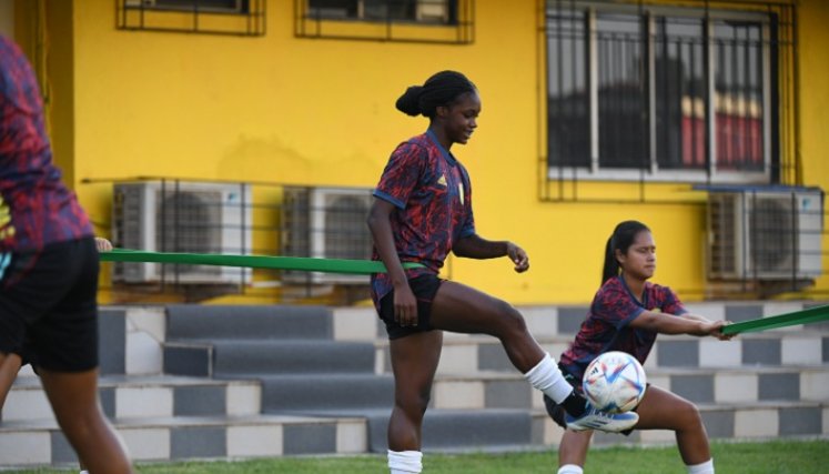 Linda Caicedo entrenó con el grupo estará lista para el juego ante Nigeria.