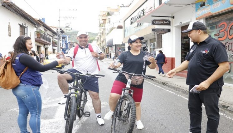En Ocaña se desarrolló el día sin carros y motos para medir el grado de contaminación ambiental.