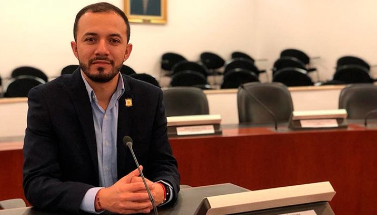 Dejan en firme elección de Diógenes Quintero en curul de paz