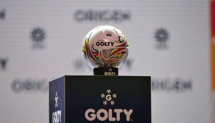el fútbol colombiano se viste de rosa