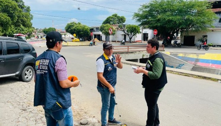 Este año, 35 carros  han caído al  Canal Bogotá