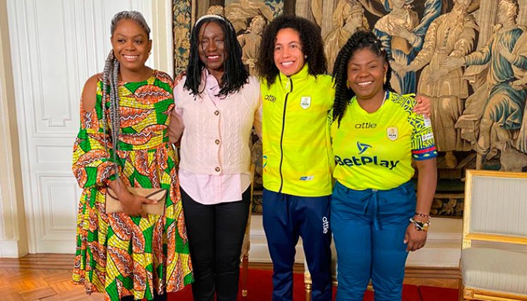 Imágenes del homenaje que les hizo la Presidencia a las campeonas del mundo de fútbol de Salón.