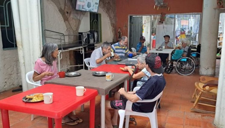 Estafan a nombre del Hogar  La Esperanza en El Contento