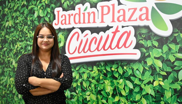 Laura-Santamaría-Jardín-Plaza