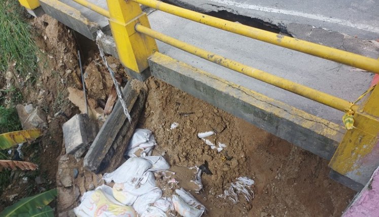 Transportadores de Ocaña temen el colapso de la estructura./ Foto: Cortesía / La Opinión