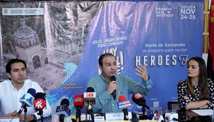 Luis Javier Cháves, secretario de Desarrollo Económico, el gobernador Silvano Serrano, y Adriana Salazar, gerente de Mentalidad y Cultura de iNNpulsa Colombia.