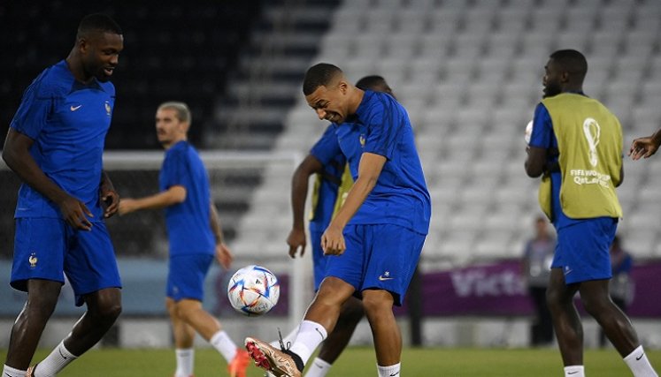 Kilyan Mbappé el arma fuerte de Francia en el ataque para vulnerar la defensa senegelasa.