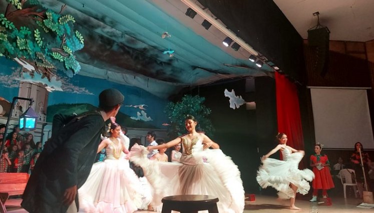 A través de un musical se reviven las costumbres navideñas en Ocaña.