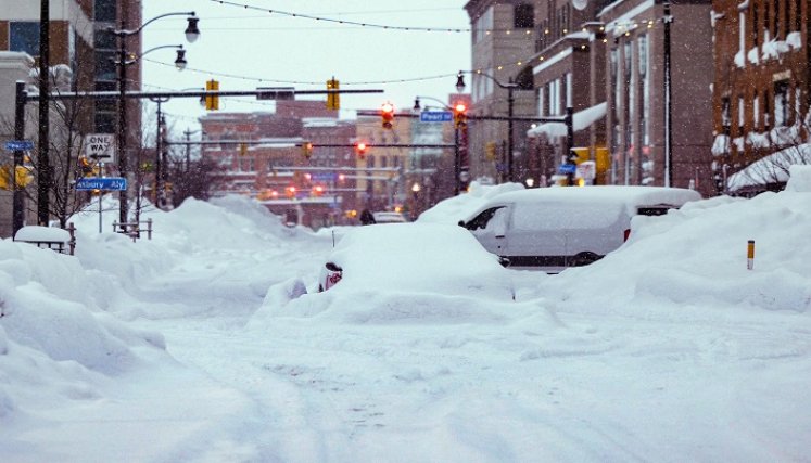 Tormenta de nieve afecta a Estados Unidos 