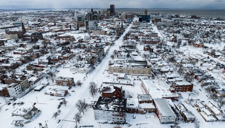 Tormenta de nieve afecta a Estados Unidos 
