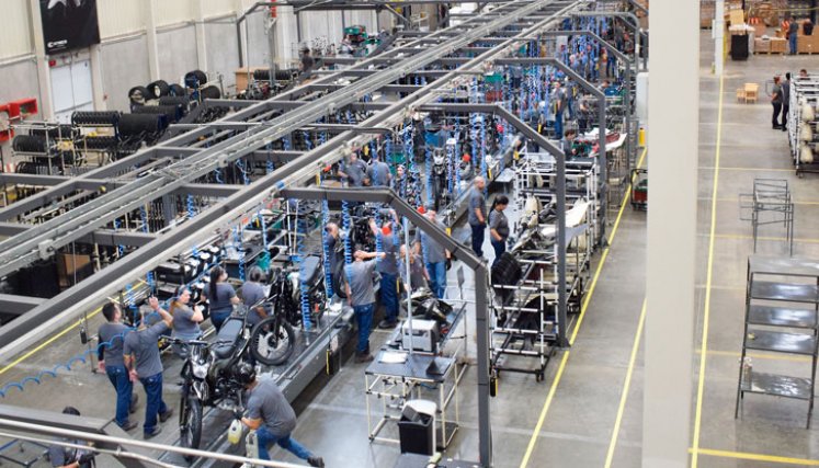 Auteco Mobility inicia operaciones en su nueva planta de ensamblaje y proyecta producir más de 70.000 motocicletas para el 2023