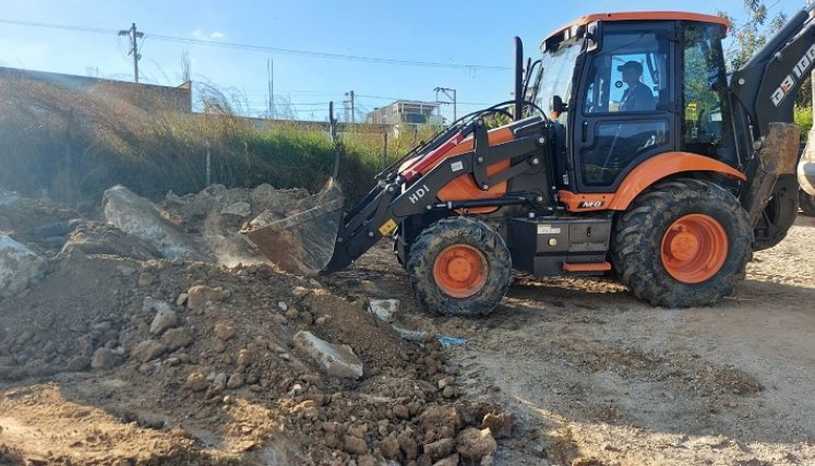 En Ocaña se ejecuta la construcción y mejoramiento de la vía alterna como regalo de cumpleaños por parte de la gobernación.     