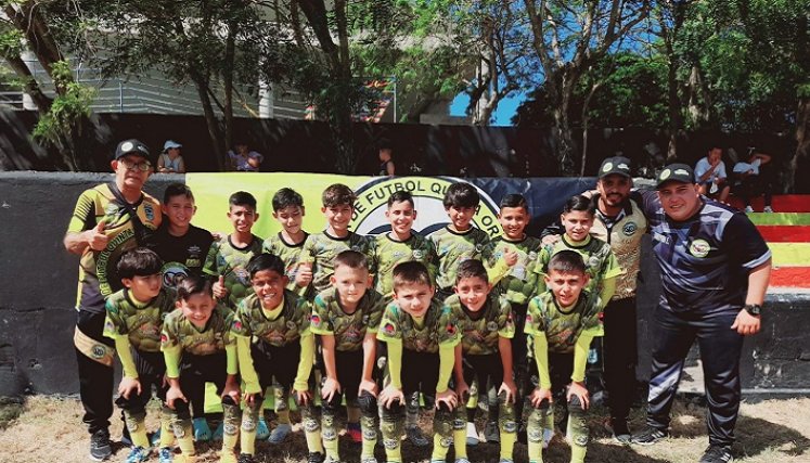  Este es el equipo de Quinta Oriental de la categoría 2012.