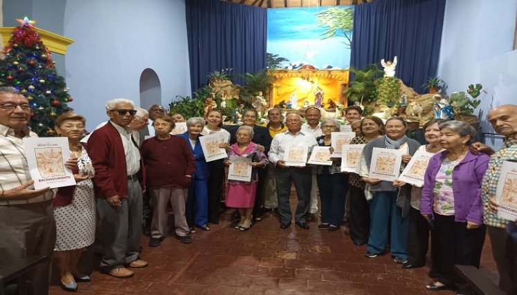 En Ocaña se rinde homenaje a los representantes de la tercera edad que han dejado huellas.