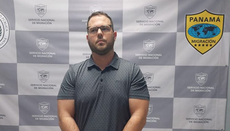 John Poulos, novio de Valentina Trespalacios