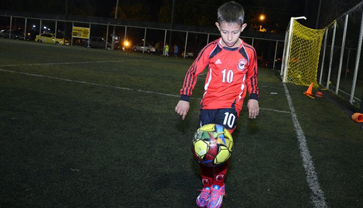 Kevin Álvarez en Simplemente fútbol. 