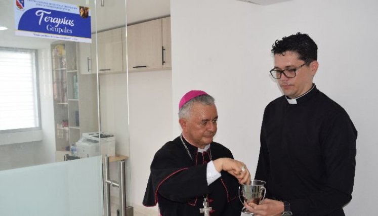 El centro cuenta con oficinas de psicología, salas de grupo para terapias y salón de manualidades. / Foto: Cortesía / La Opinión 