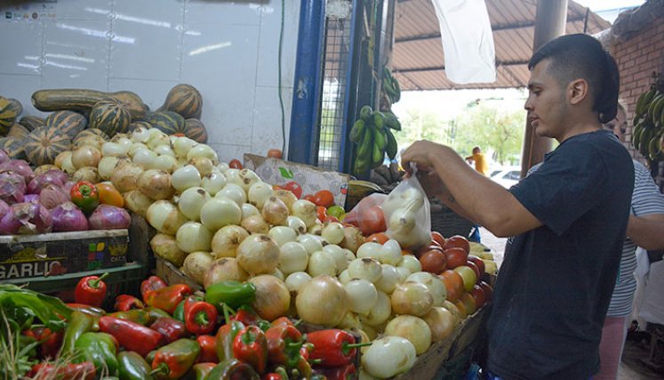 Con la llegada del nuevo año, los consumidores siguen siendo afectados por el alza de precios en Cúcuta. / Foto Leonardo Favio Oliveros-La Opinión