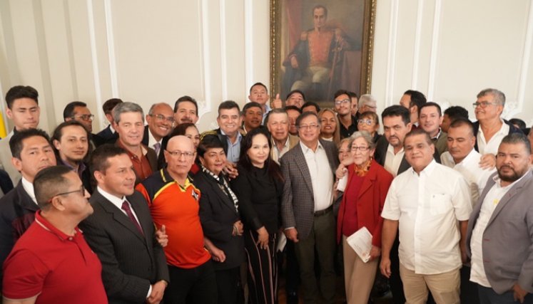 Representantes de Petro en Cámaras de Comercio serán elegidos entre tenderos