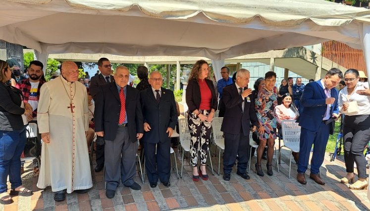 Autoridades universitarias conmemoraron los 49 años de la UNET este lunes. Fotos Anggy Polanco / La Opinión 