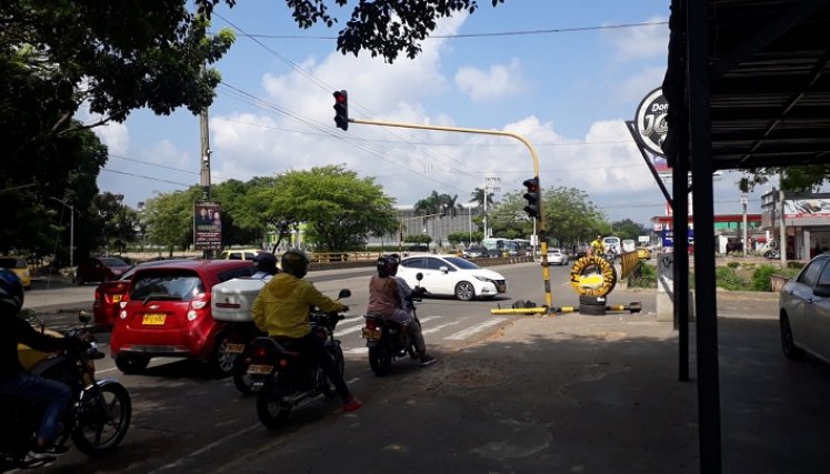 En el cruce de la Avenida Los Libertadores con Canal Bogotá se registró el hecho