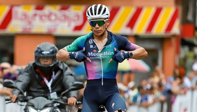 El ciclista boyacense Miguel Ángel López, hace una buena temporada en Colombia.