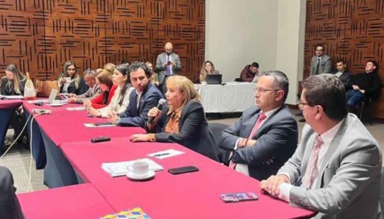 Certifican a la Contraloría Municipal 